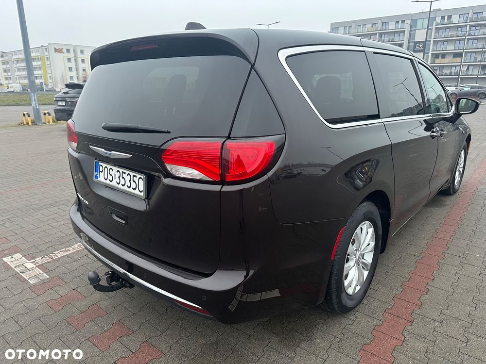 Chrysler Pacifica - 7