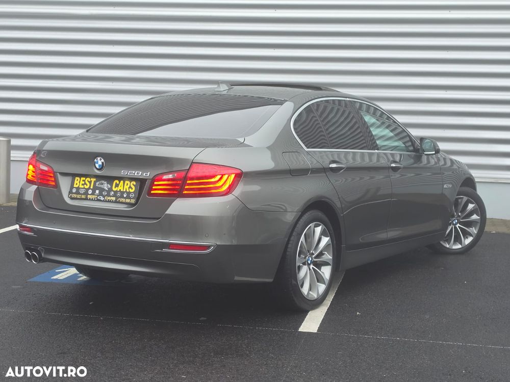 BMW Seria 5 520d Aut. Luxury Line - 2