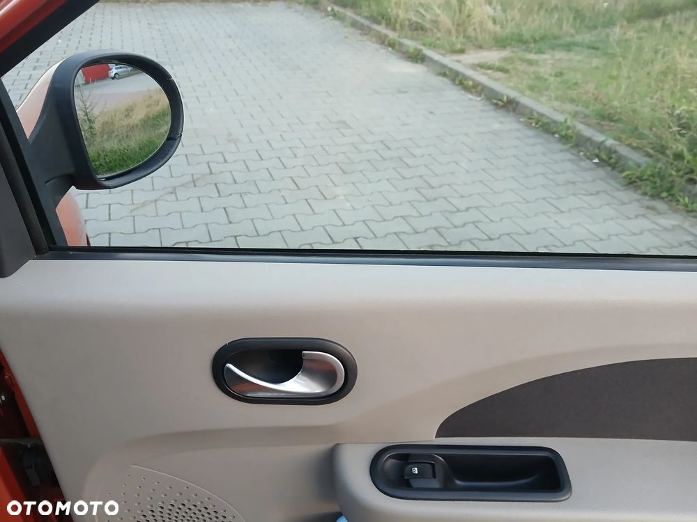 Renault Twingo 1.2 16V Night & Day - 12