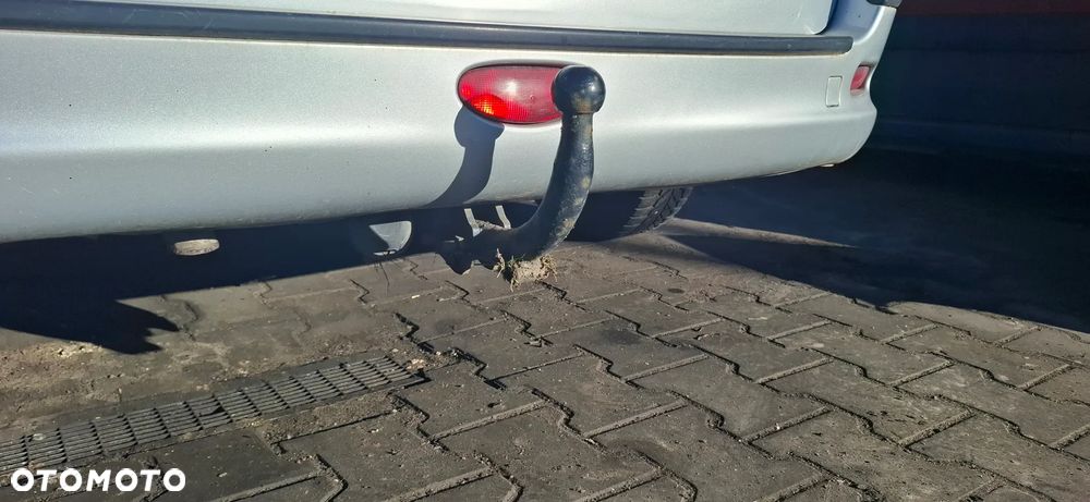 Peugeot 206 SW 1,4 HDI na części - 2