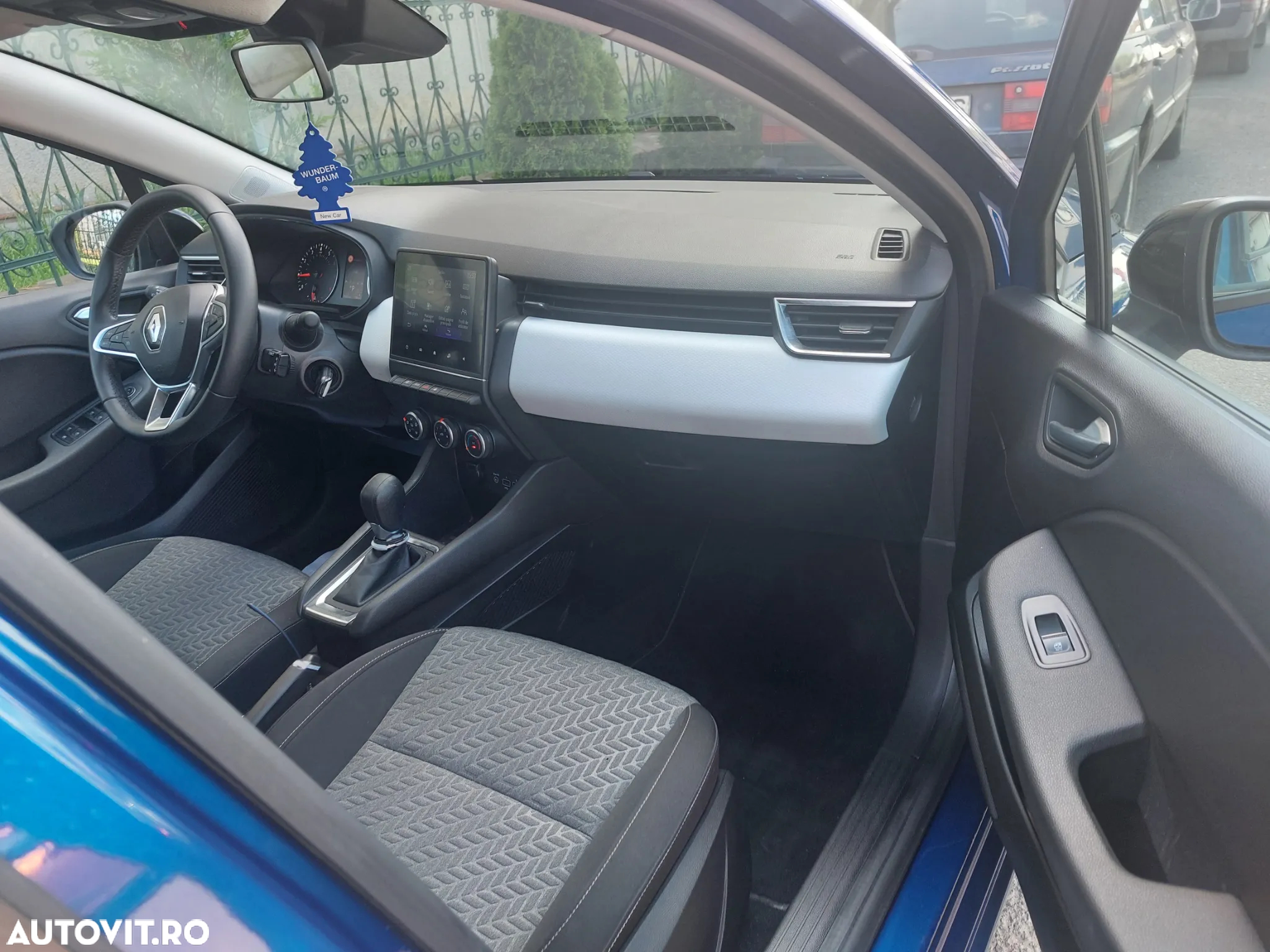 Renault Clio TCe 90 CVT TECHNO - 31