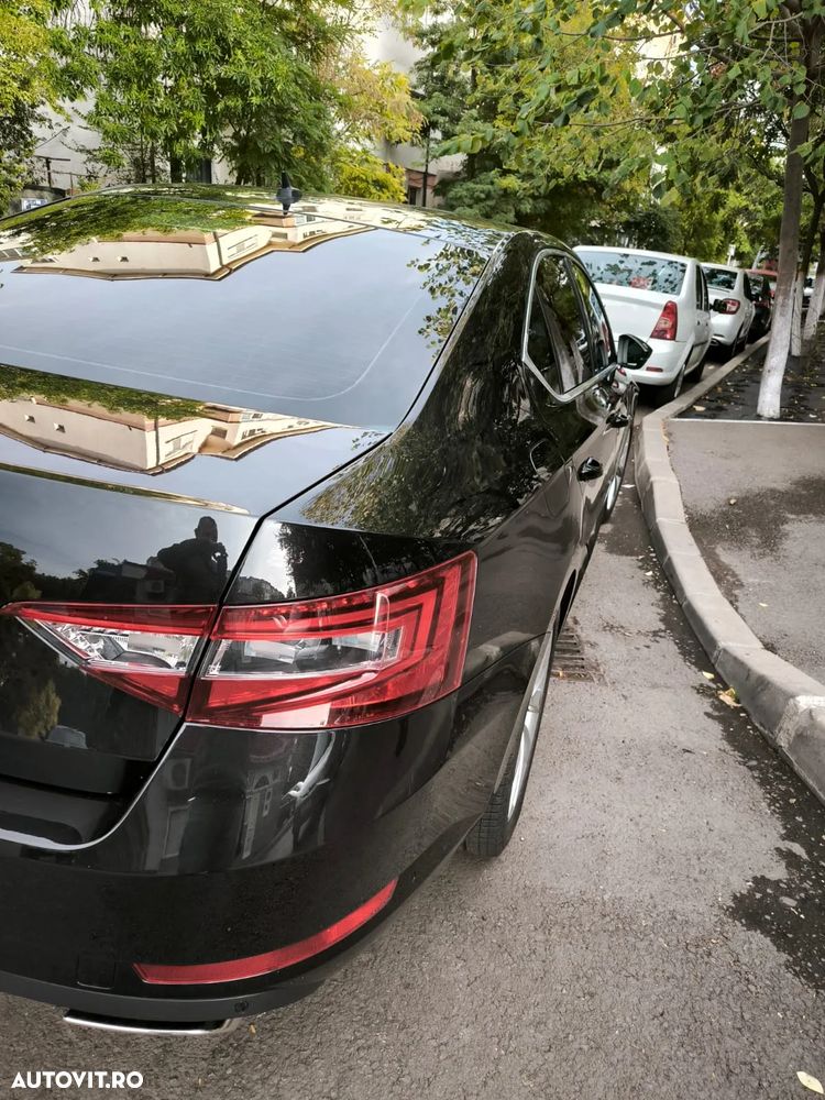 Skoda Superb 2.0 TSI DSG 4X4 Style - 8