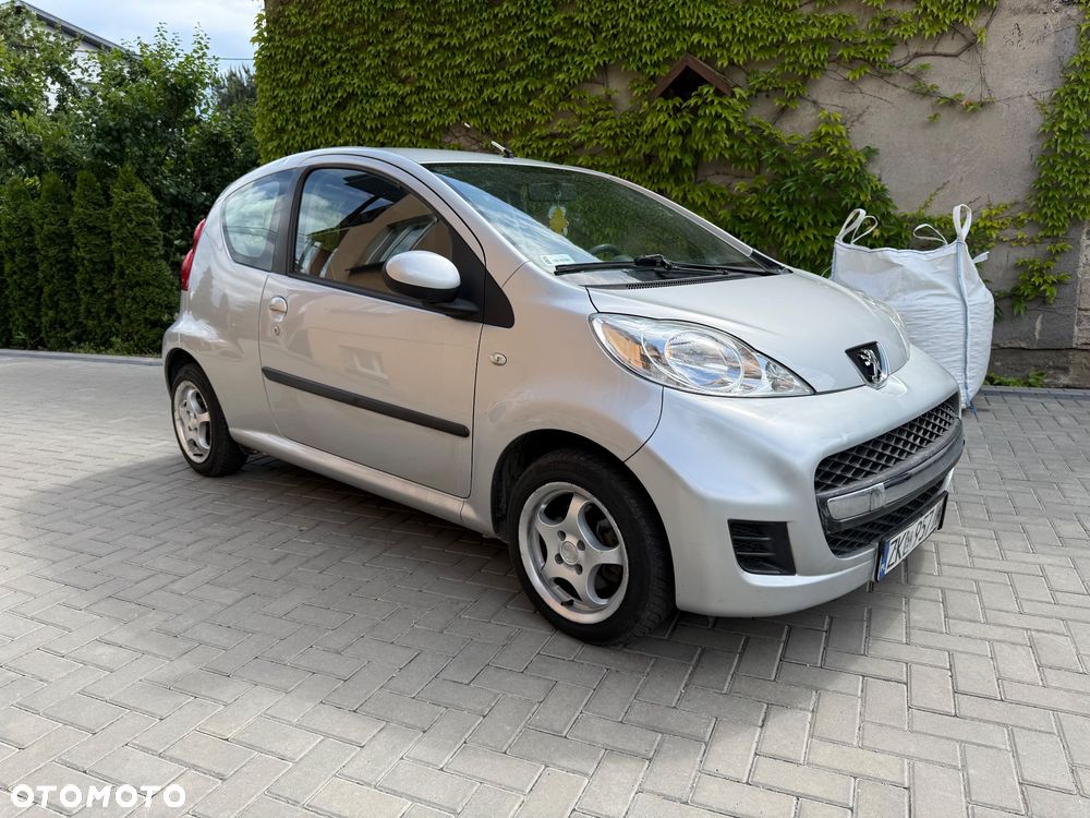 Peugeot 107 1.0 Trendy - 1