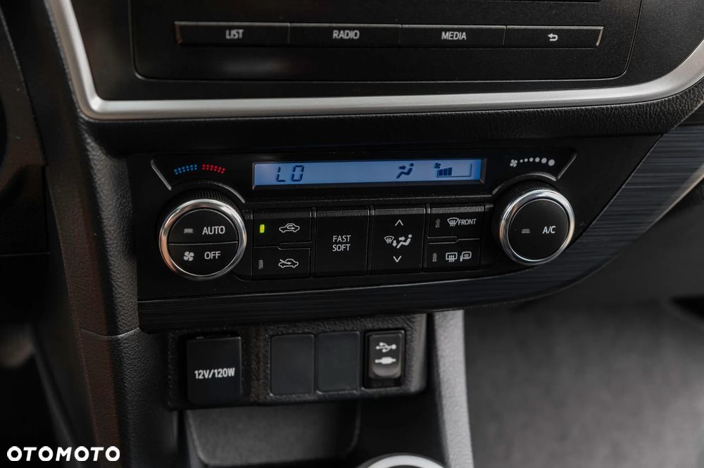 Toyota Auris 1.33 Dual-VVT-i Comfort - 29