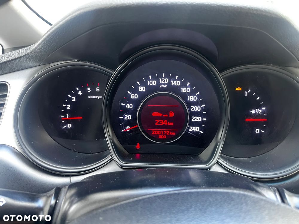 Kia Ceed - 4
