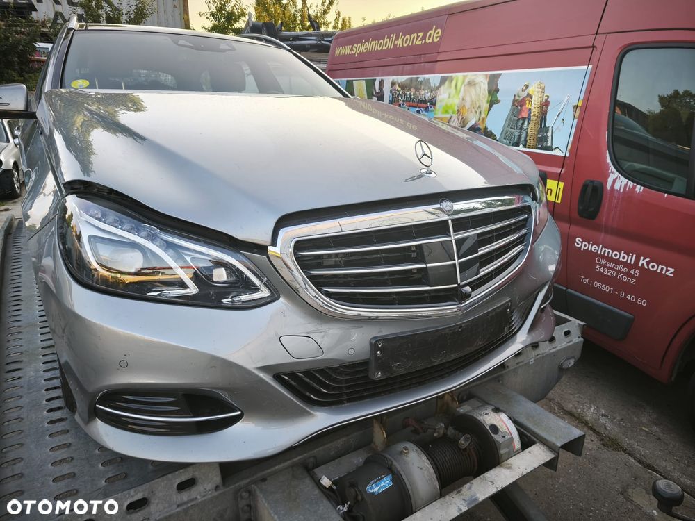 Mercedes-Benz Klasa E 350 BlueTEC 4-Matic Classic - 2