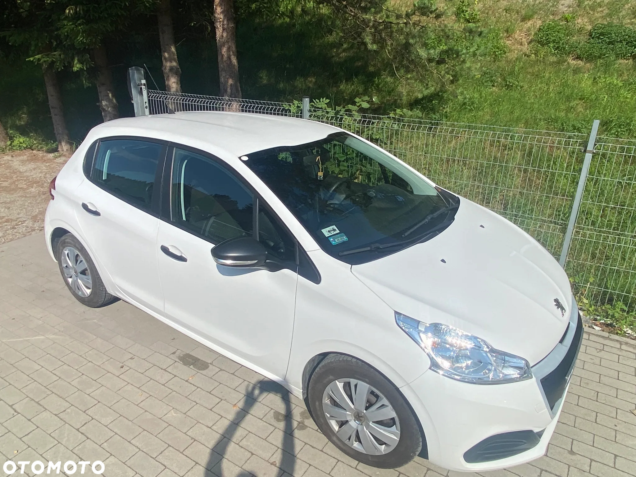 Peugeot 208 - 5