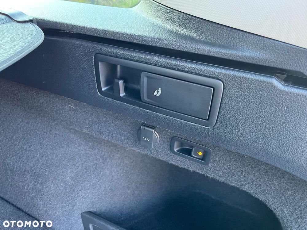 Volkswagen Passat Variant 1.5 TSI OPF DSG Business - 33