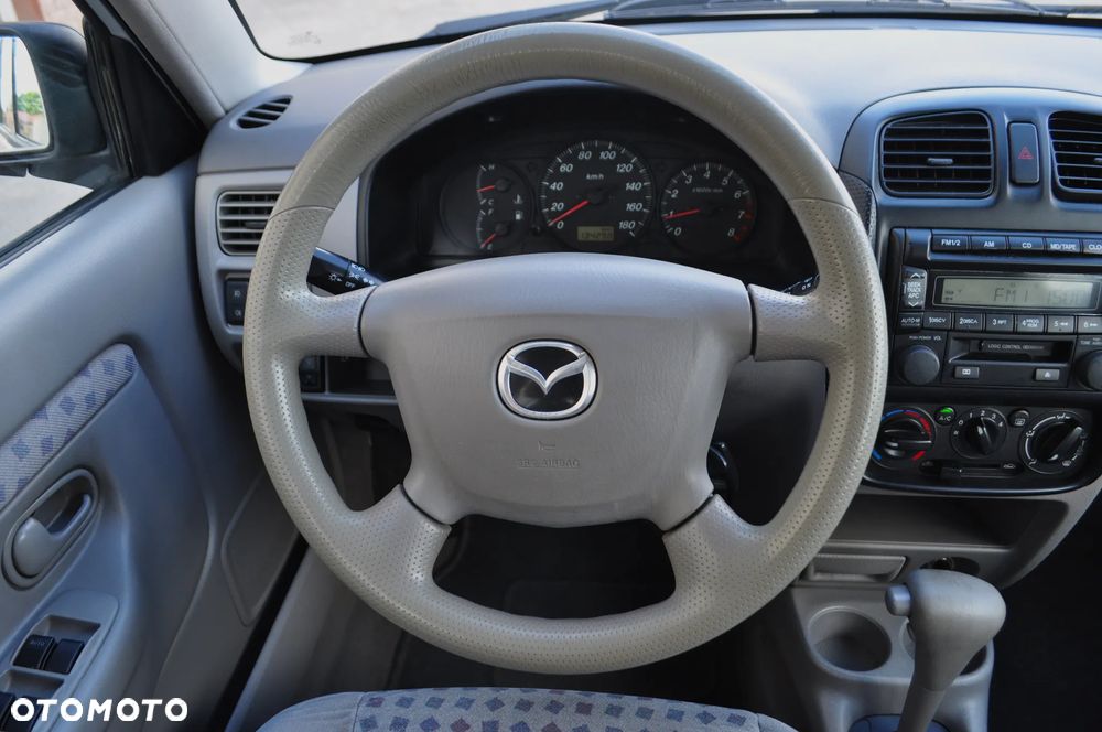 Mazda Demio - 15