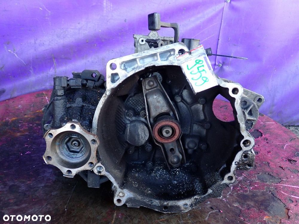 VW GOLF IV (1,8T AGU 150KM HB 5D) SKRZYNIA BIEGÓW ECW  AGU ECW - 1