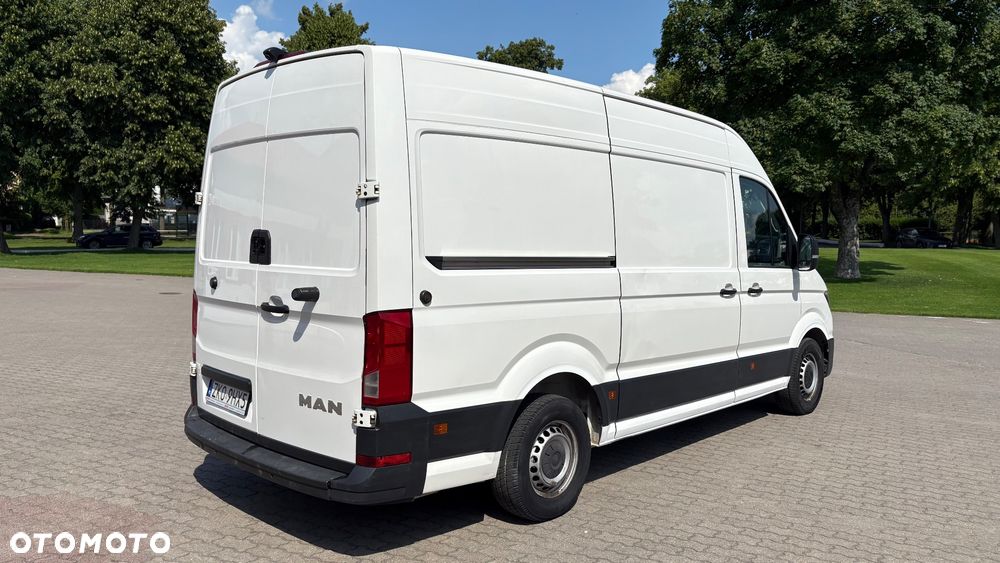 Volkswagen Crafter - 2