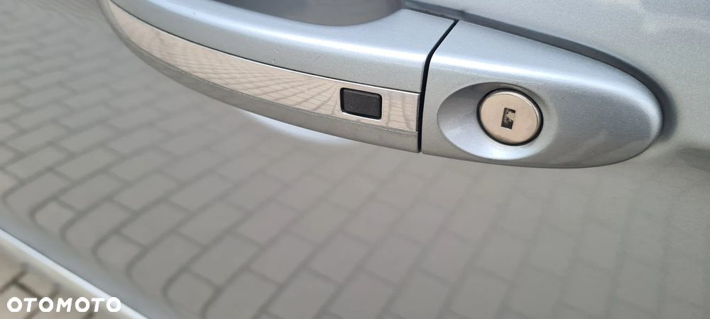 Ford Galaxy 2.0 TDCi Platinium X (Titanium) - 30
