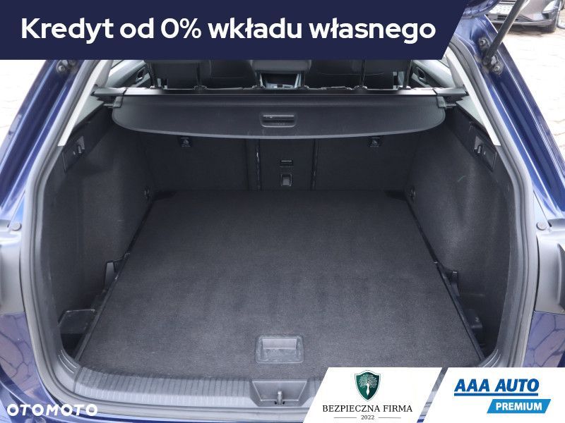 Volkswagen Golf Variant - 15