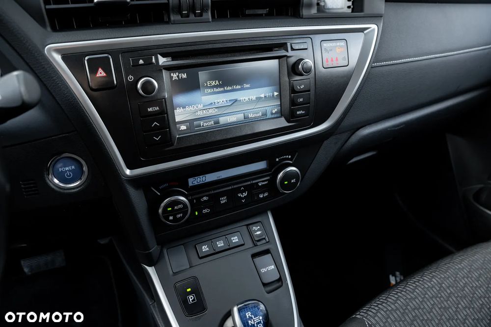 Toyota Auris - 32