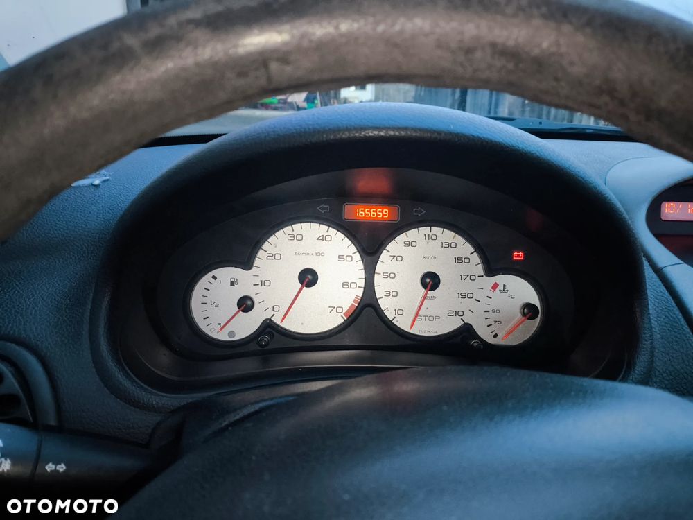 Peugeot 206 1.1 Mistral - 10