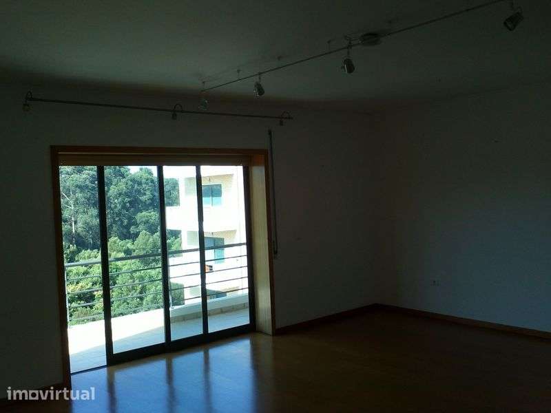 Arrendo T2 - Arcozelo - Av Joao Paulo Ii - Grande imagem: 2/7