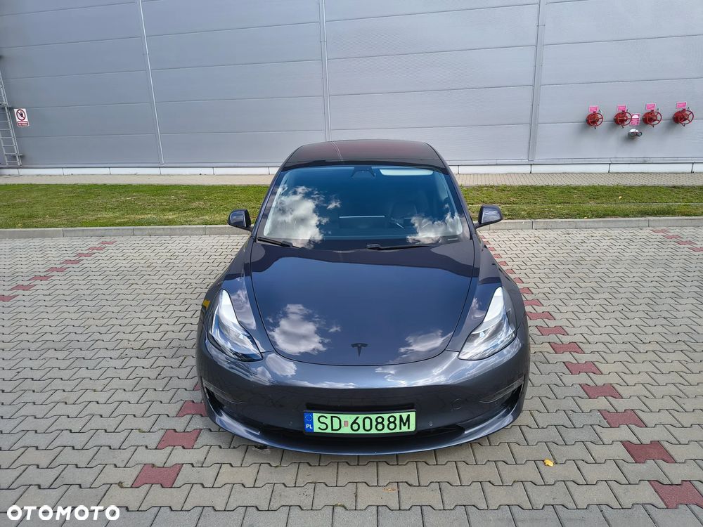 Tesla Model 3 - 11