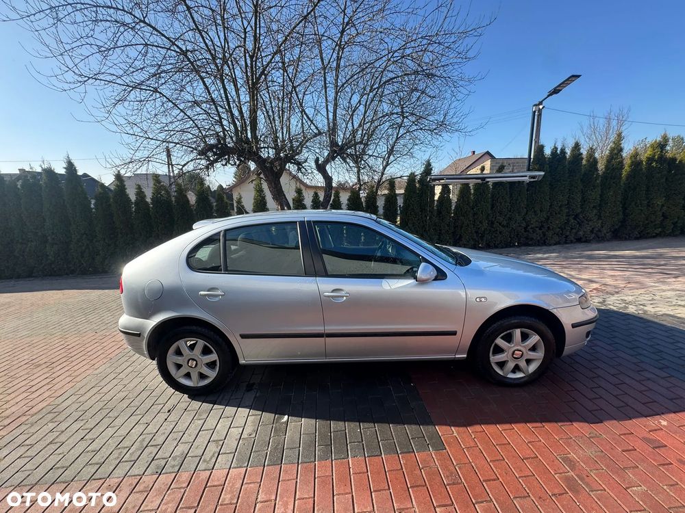 Seat Leon 1.6 Signo - 4