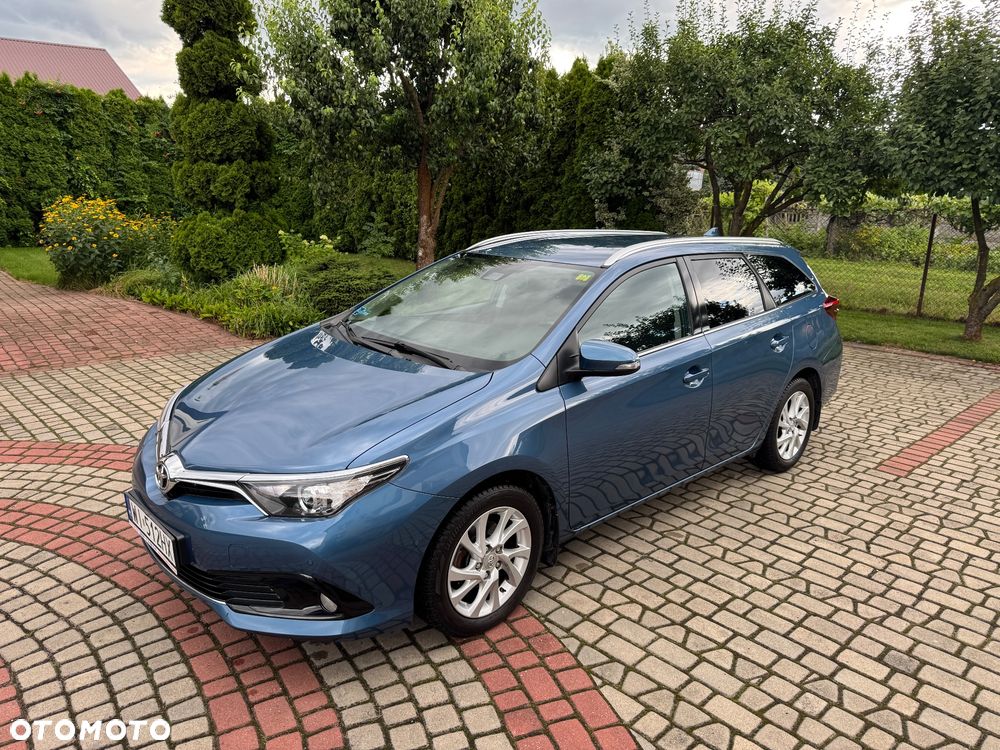 Toyota Auris 1.6 Prestige - 9