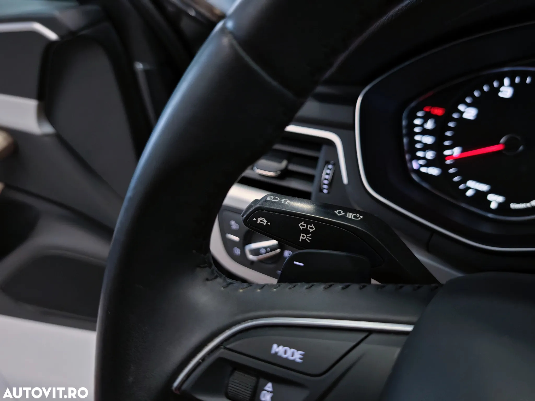 Audi A4 Avant 30 TDI S tronic - 19