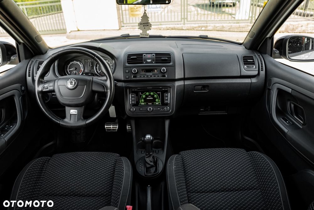 Skoda Fabia 1.4 TSI DSG RS - 25
