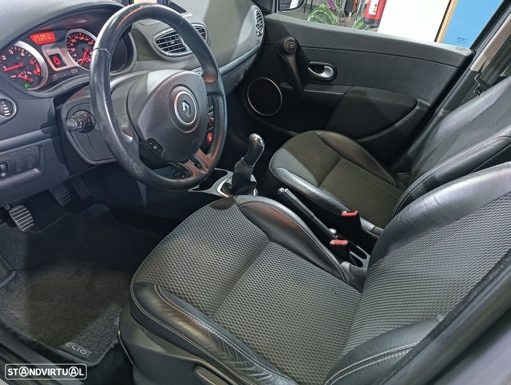 Renault Clio Break 1.5 dCi Dynamique S - 14
