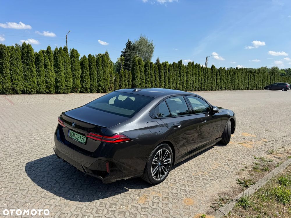 BMW i5 83.9kWh eDrive40 M Sport - 2