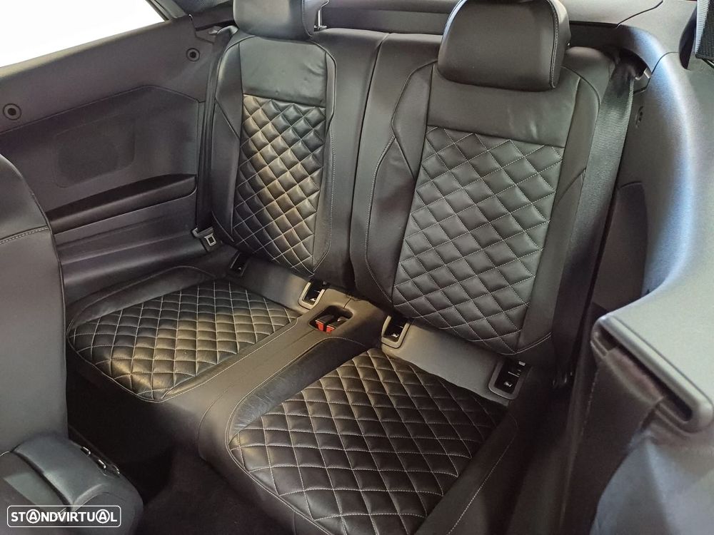 VW T-Roc Cabrio 1.5 TSI R-Line DSG - 13