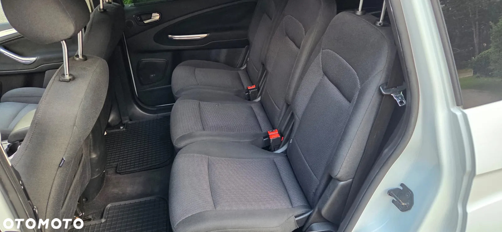 Ford S-Max 2.0 Titanium - 28