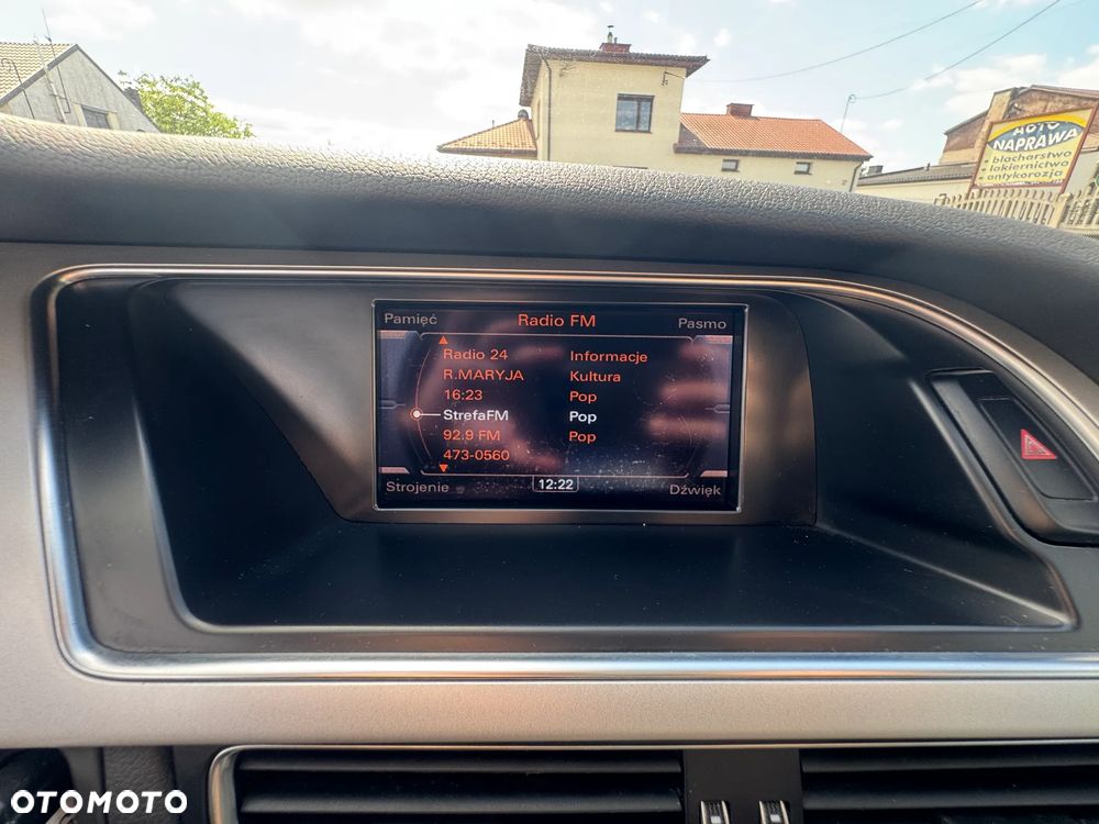 Audi A4 Avant 2.0 TDI DPF clean diesel multitronic Ambiente - 26