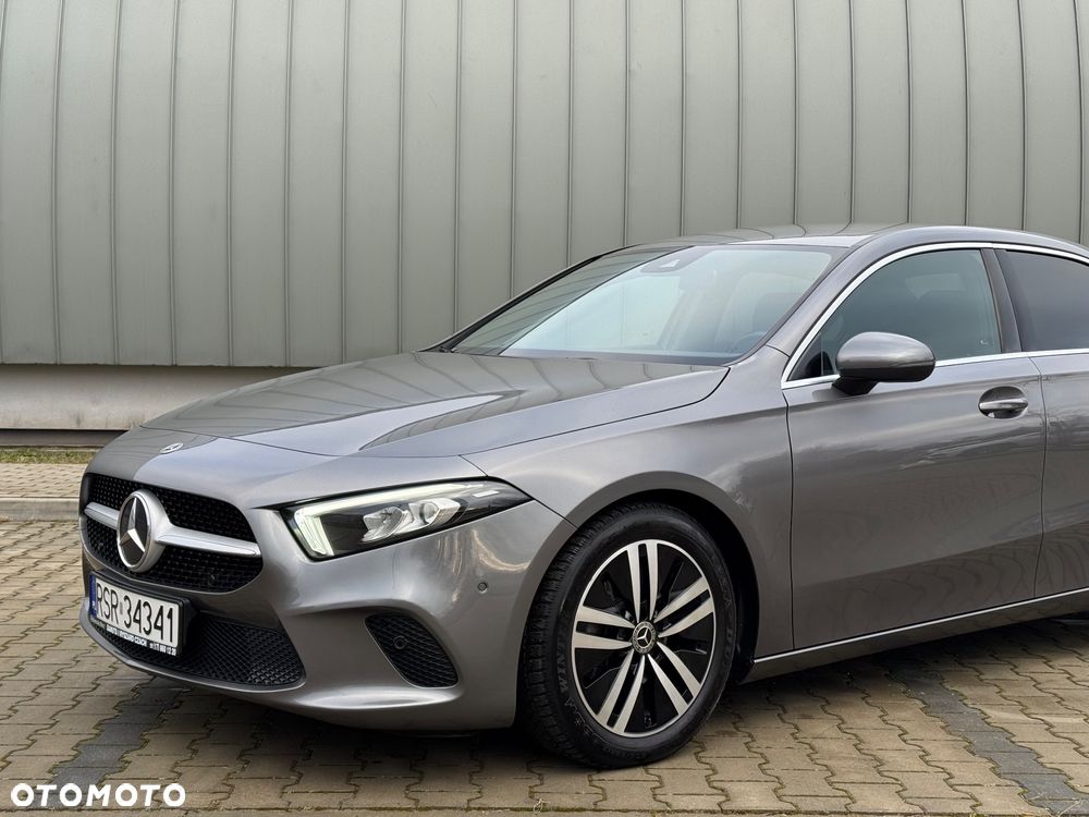 Mercedes-Benz Klasa A 180 Progressive 7G-DCT - 7