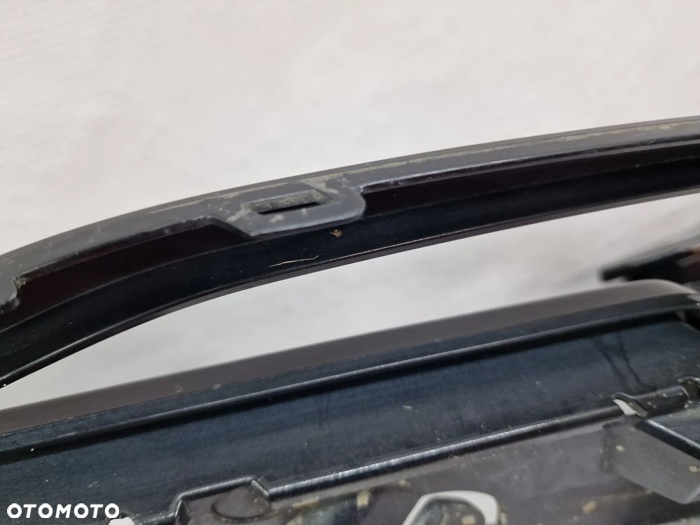 VW PASSAT B8 3G0 GTE LIFT R-LINE 18- LEWA / PRAWA KRATKA BOCZNA ZDERZAKA PRZEDNIEGO PRZÓD , NR 3G0853794B , 3G0853793B , NR AUKCJI E/46 - 19