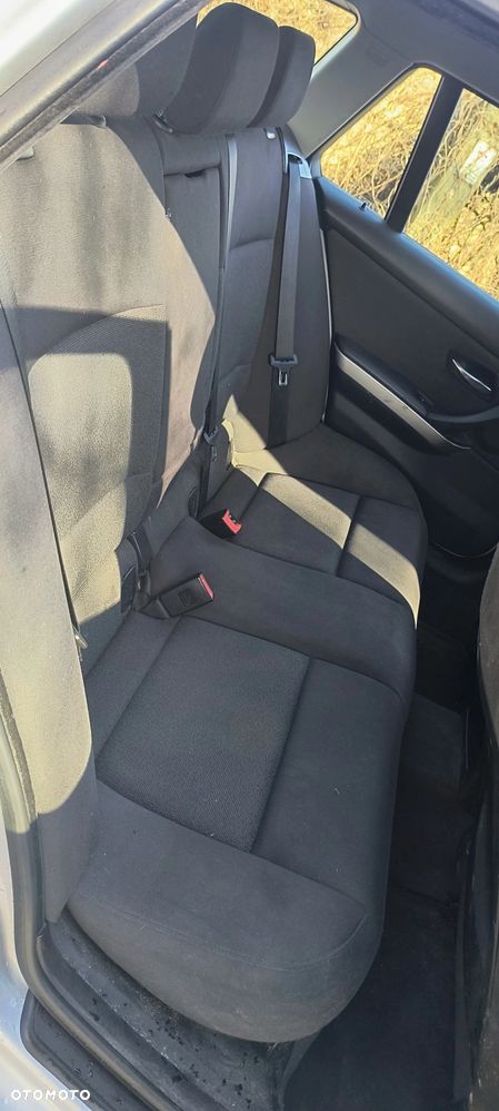 BMW Seria 3 318d - 12