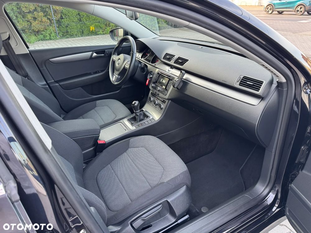 Volkswagen Passat Variant ver-variant-2-0-tdi-bluemotion-technology-highline - 31