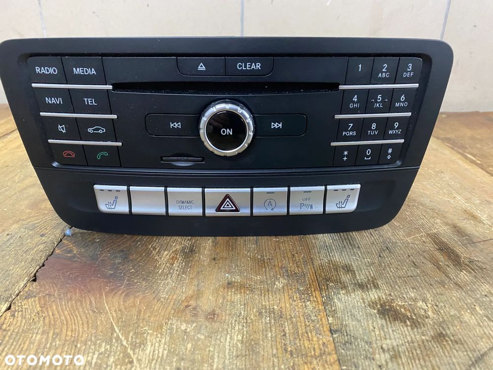MERCEDES 246 lift 117 gla radio A 2469002718 - 1