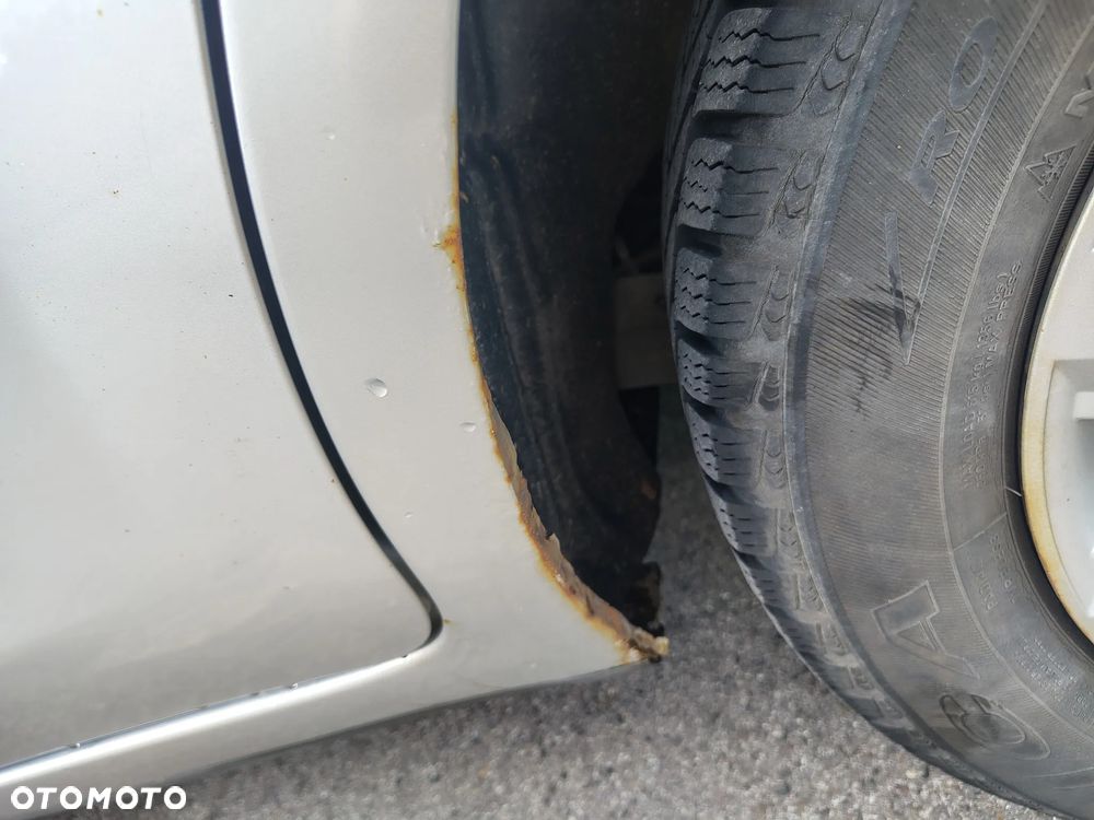 Ford Focus 1.6 Ti-VCT Trend - 13