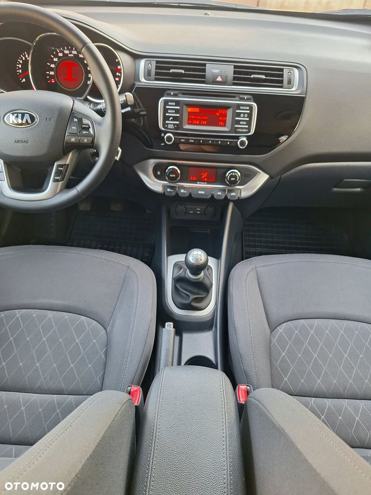 Kia Rio 1.2 L Business Line - 9