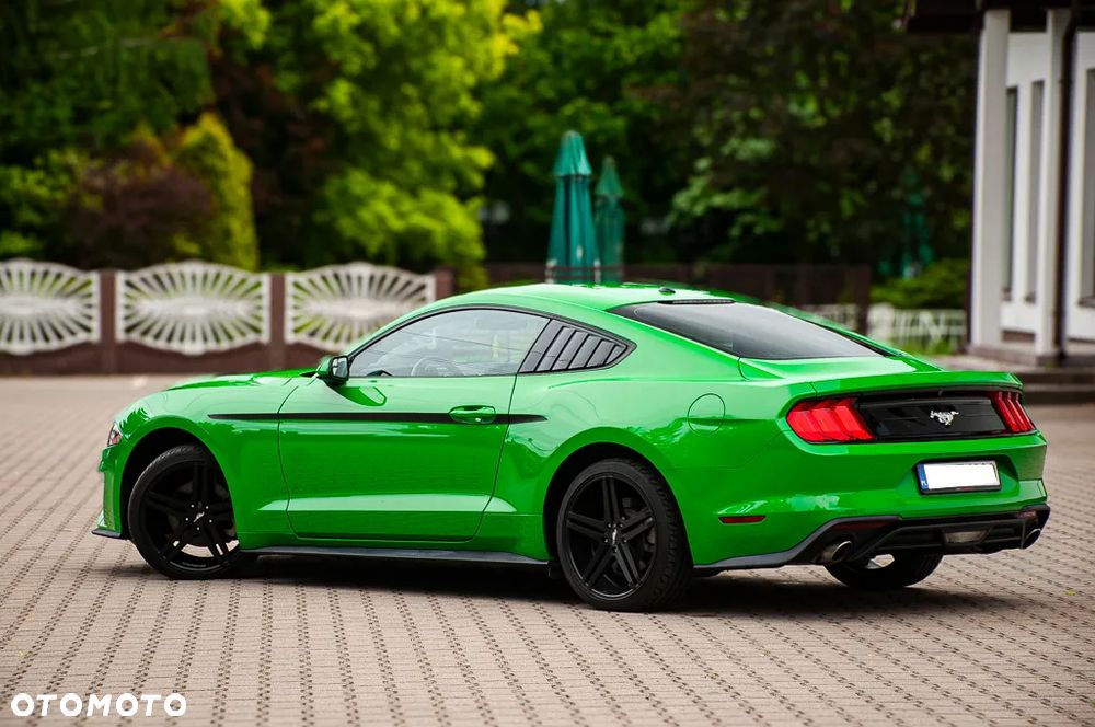 Ford Mustang - 14