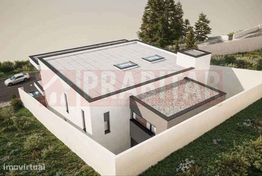 TERRENO PARA MORADIA T4 ISOLADA COM PISCINA E GARAGEM - Grande imagem: 2/12
