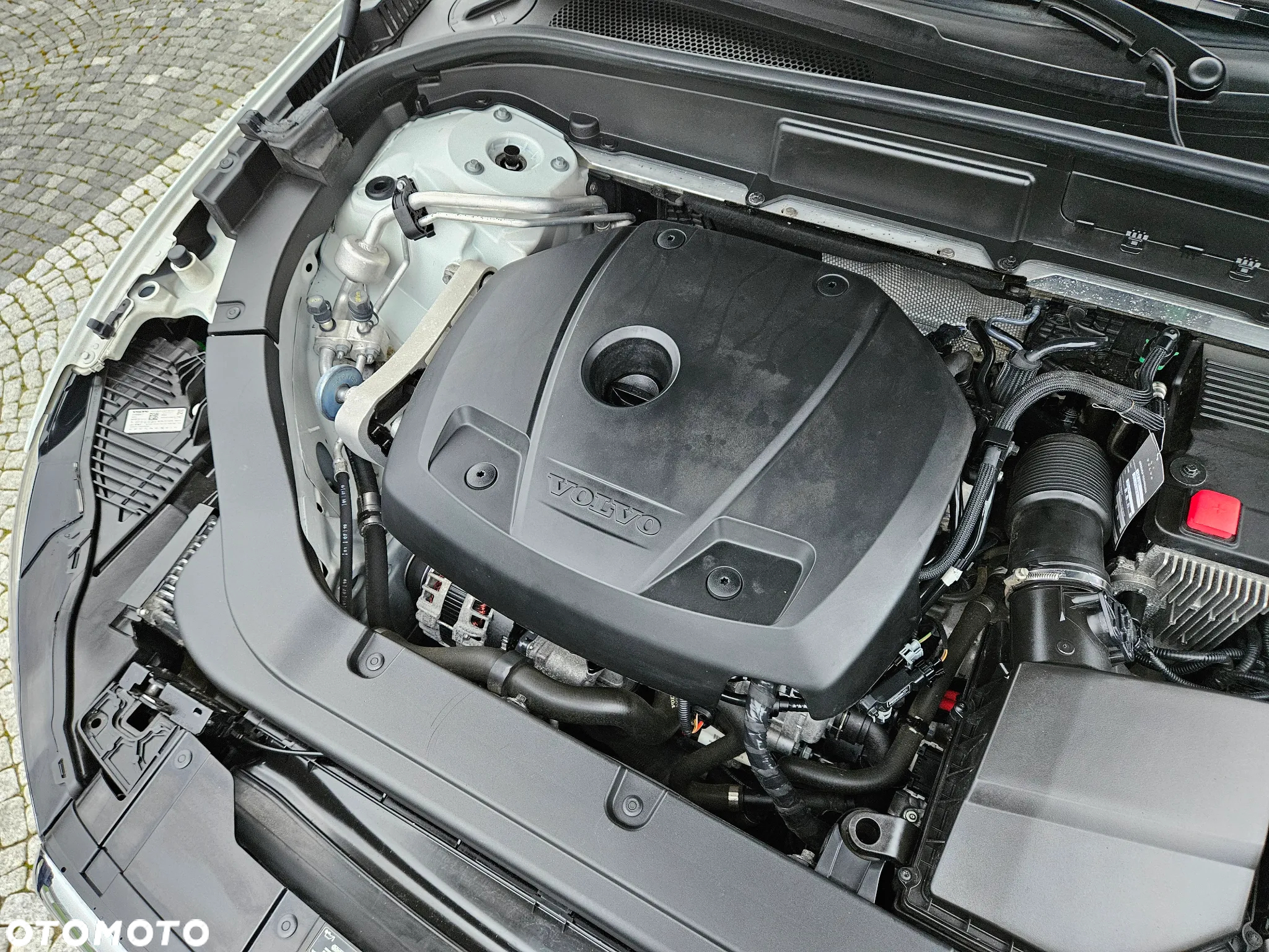 Volvo XC 60 T4 Momentum Pro - 37