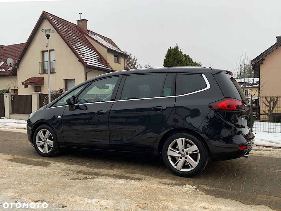 Opel Zafira - 9
