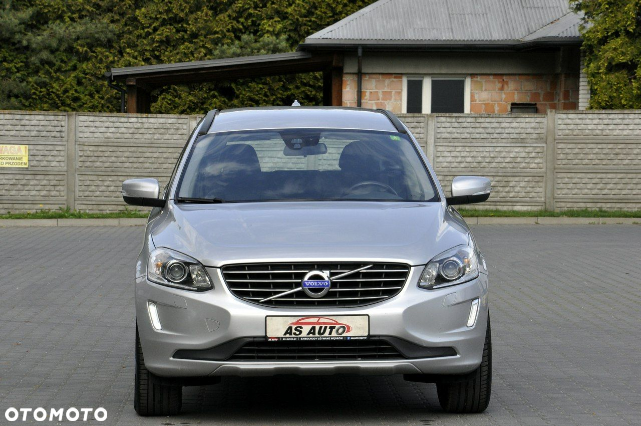 Volvo XC 60 D4 Momentum - 26