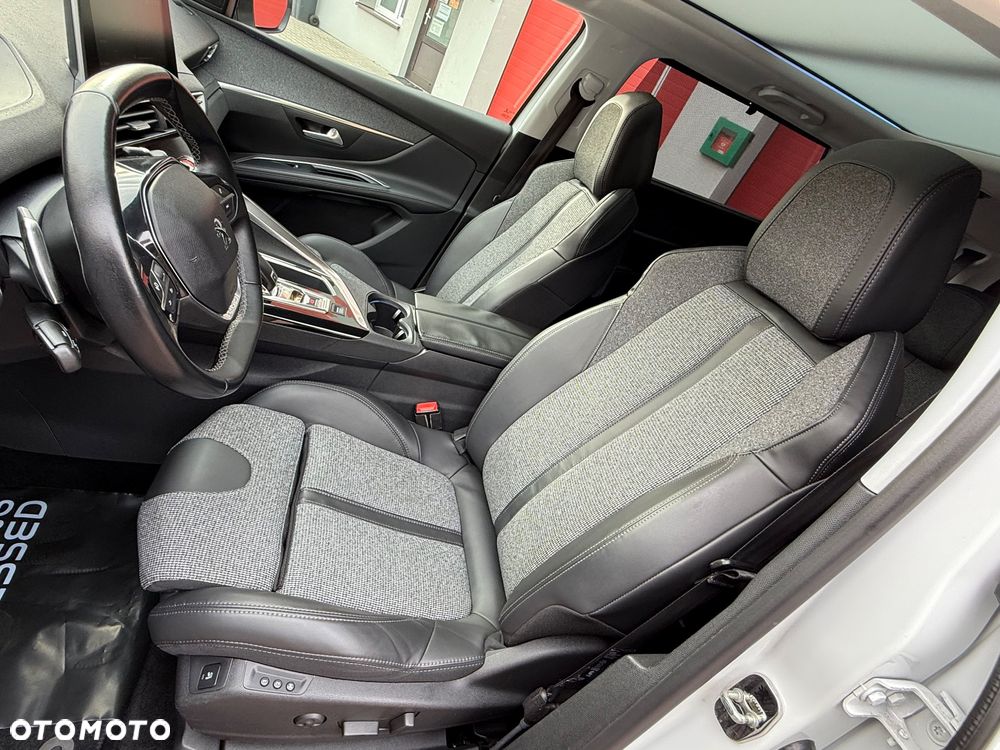 Peugeot 5008 1.6 BlueHDI Allure S&S EAT6 - 24