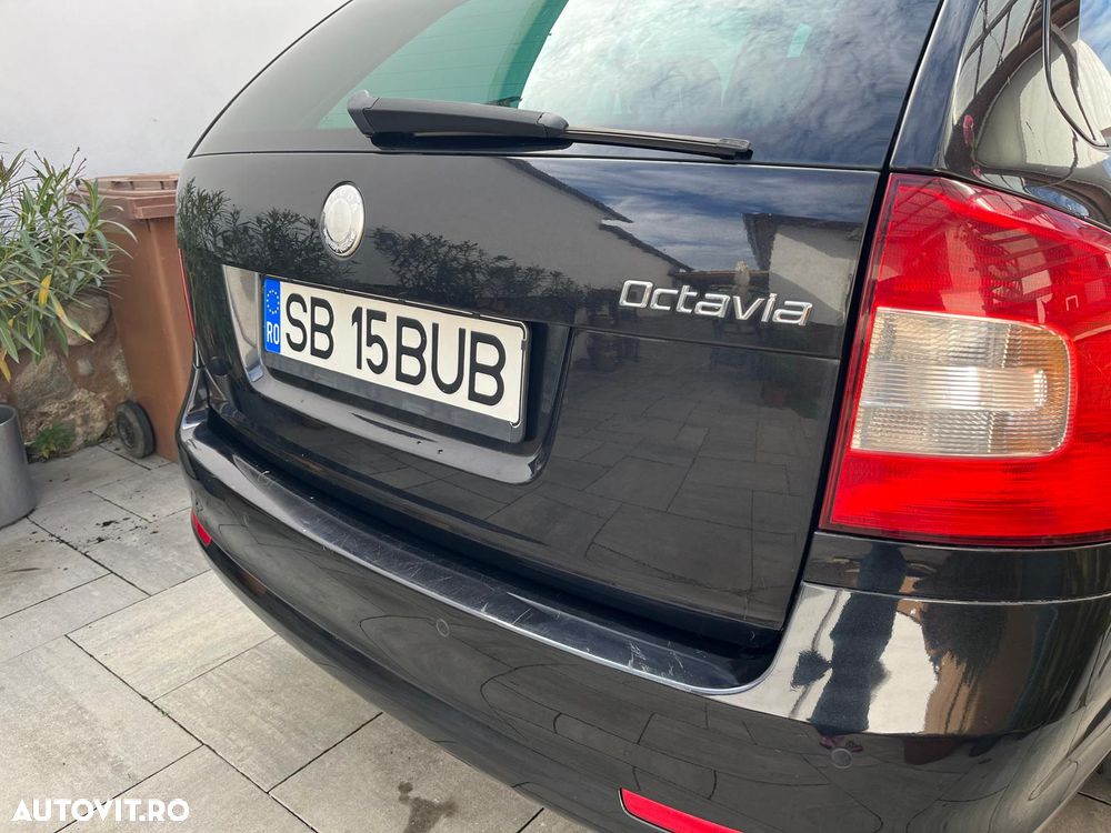 Skoda Octavia 1.8 TSI Laurin Klement DSG - 6
