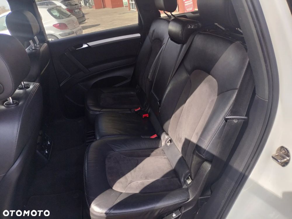 Audi Q7 3.0 TDI DPF clean diesel Quattro Tiptronic - 26