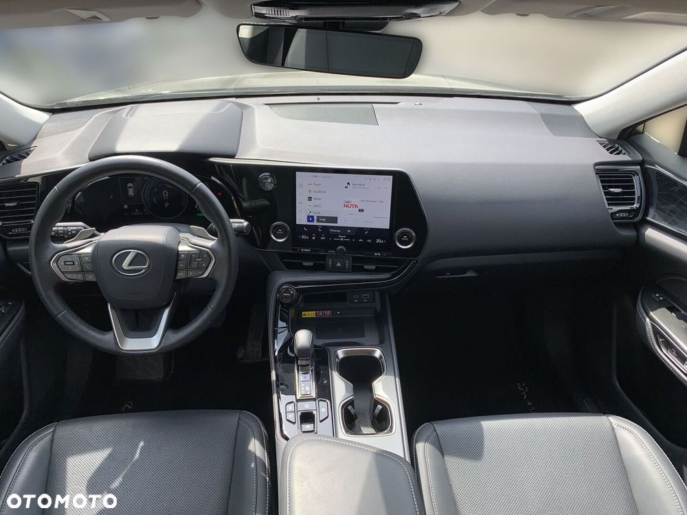 Lexus NX 350h Business AWD - 3