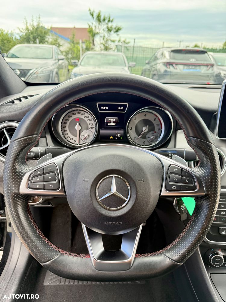 Mercedes-Benz CLA 220 d 4Matic 7G-DCT AMG Line - 11
