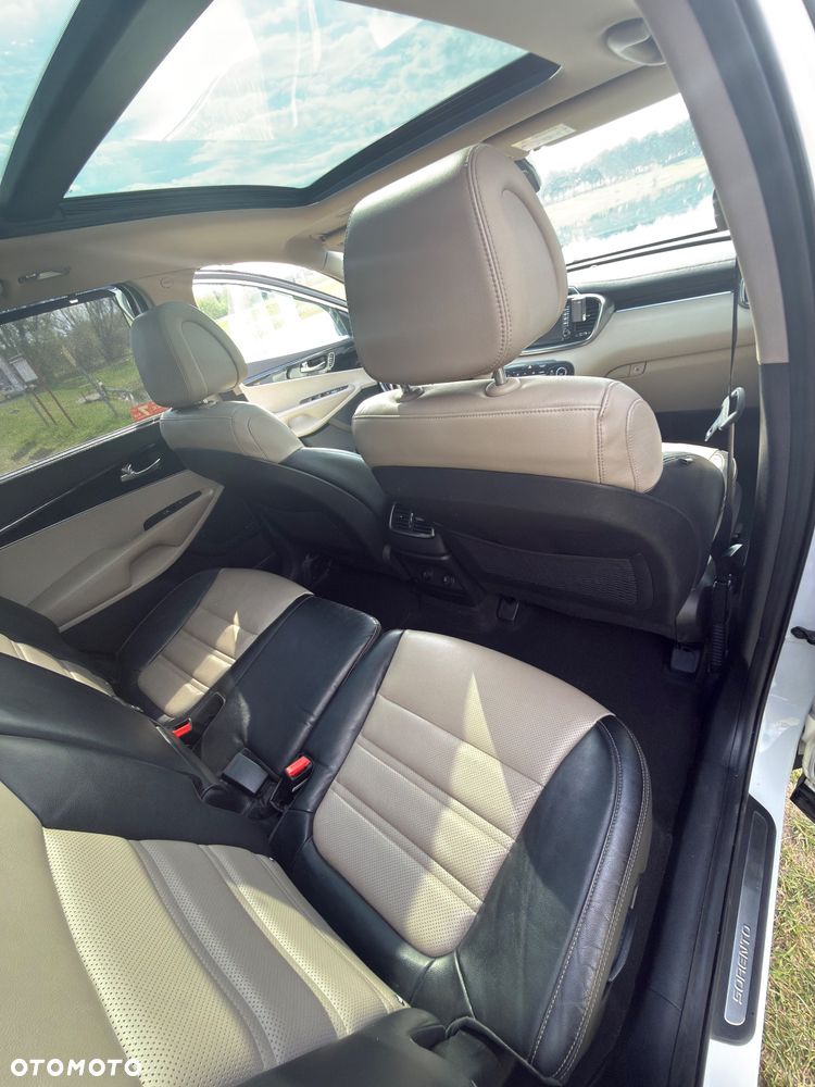 Kia Sorento 2.0 CRDI Business Line Plus - 17