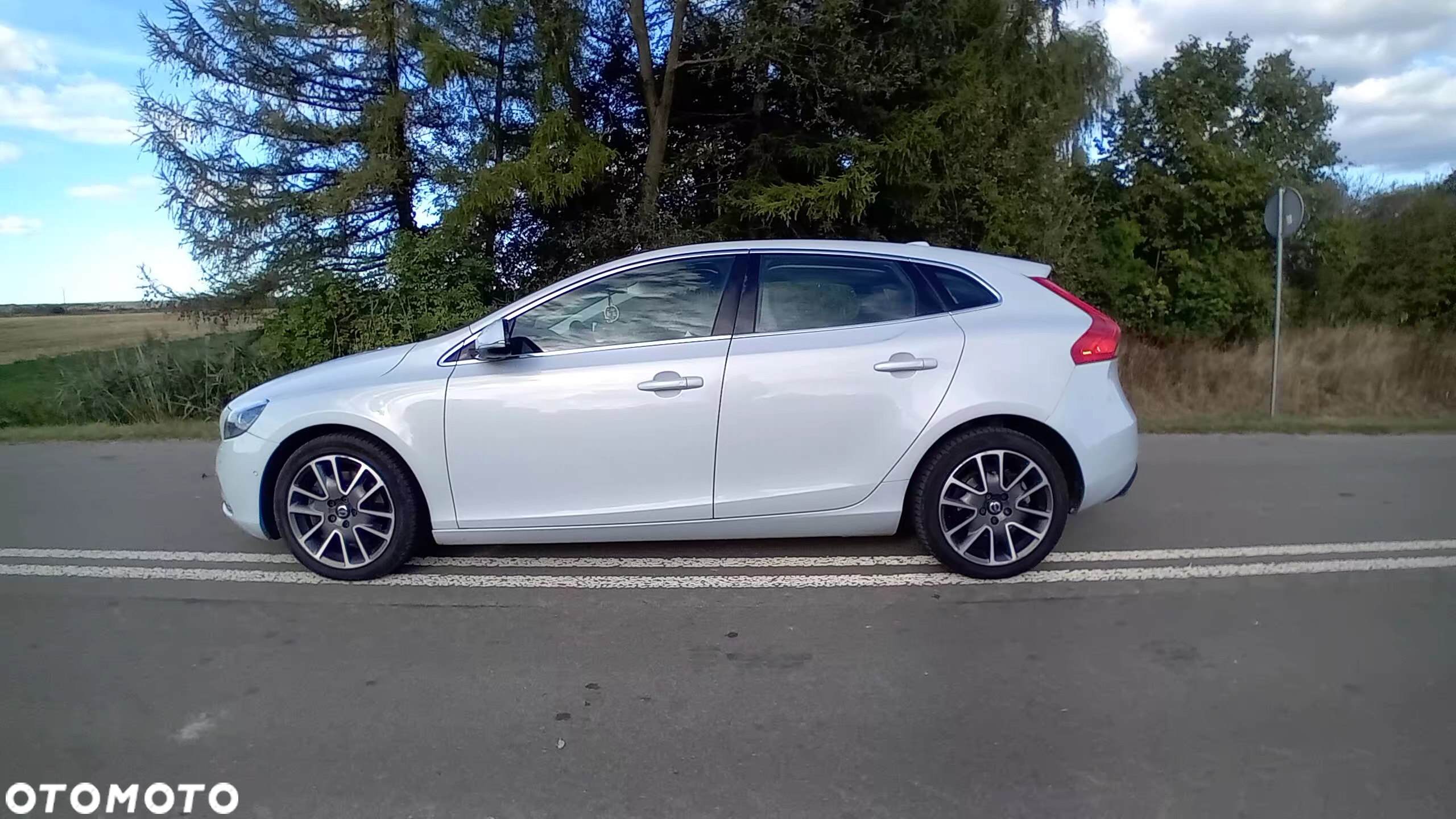 Volvo V40 D4 Drive-E Ocean Race - 13