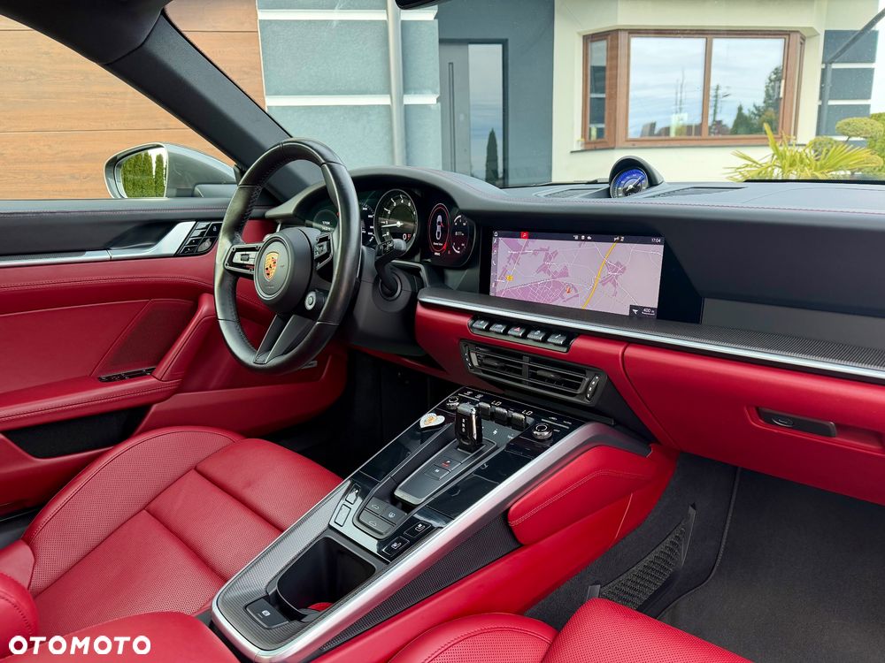 Porsche 911 Carrera 4S - 7